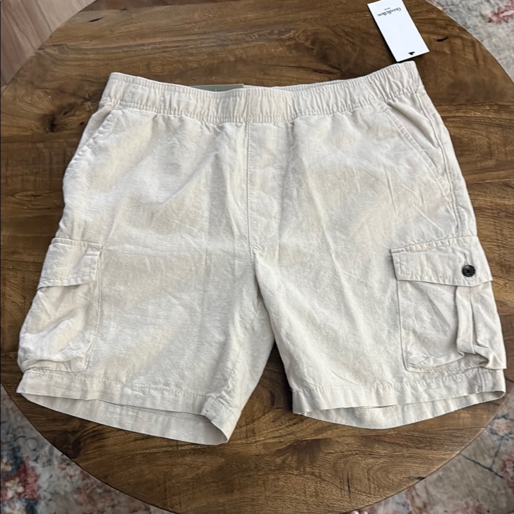 Cream Cargo Shorts with Relaxed Fit and Belt Loops